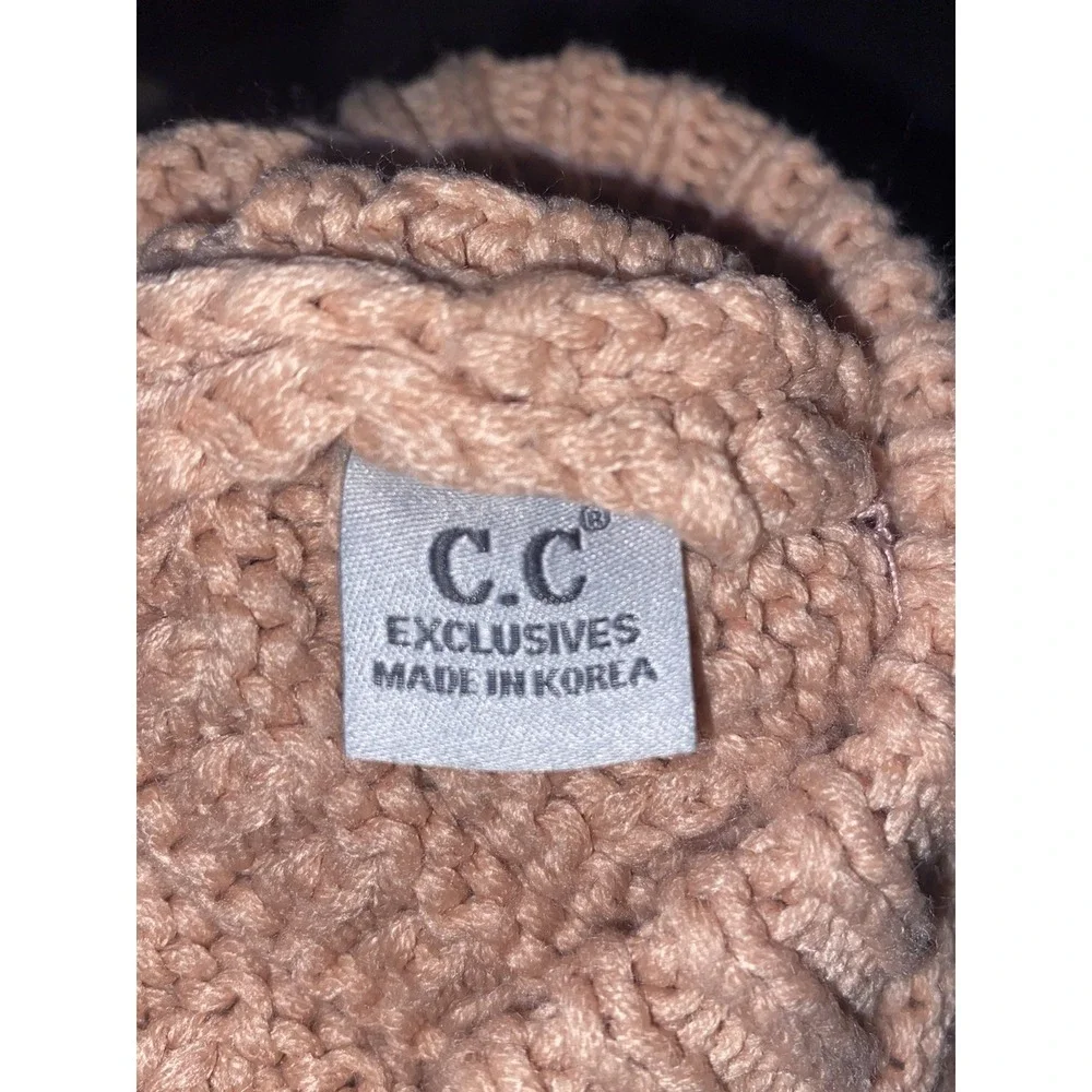 baby girls CC baby hat light pink Excellent‎ condition